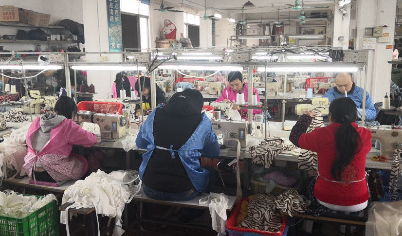 Guangzhou Beianji Clothing Co., Ltd. خط إنتاج الشركة المصنعة